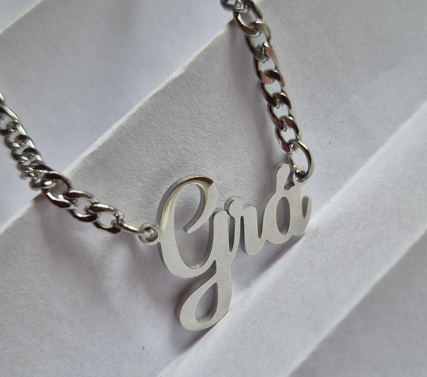Grá Necklace