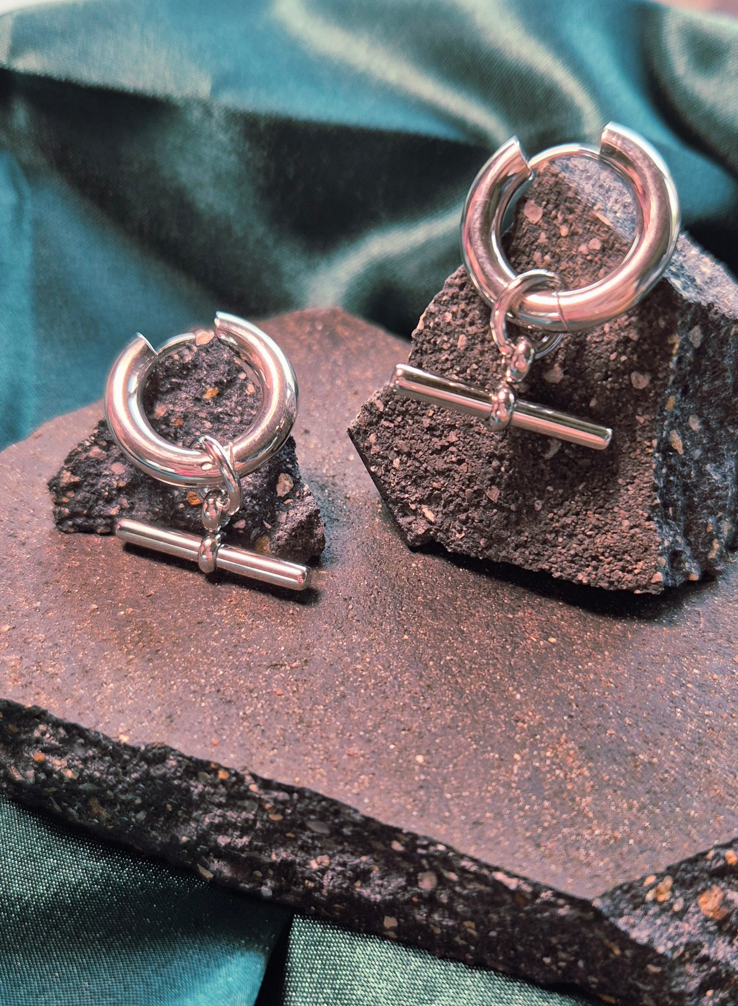 Dóchas T Bar Earrings