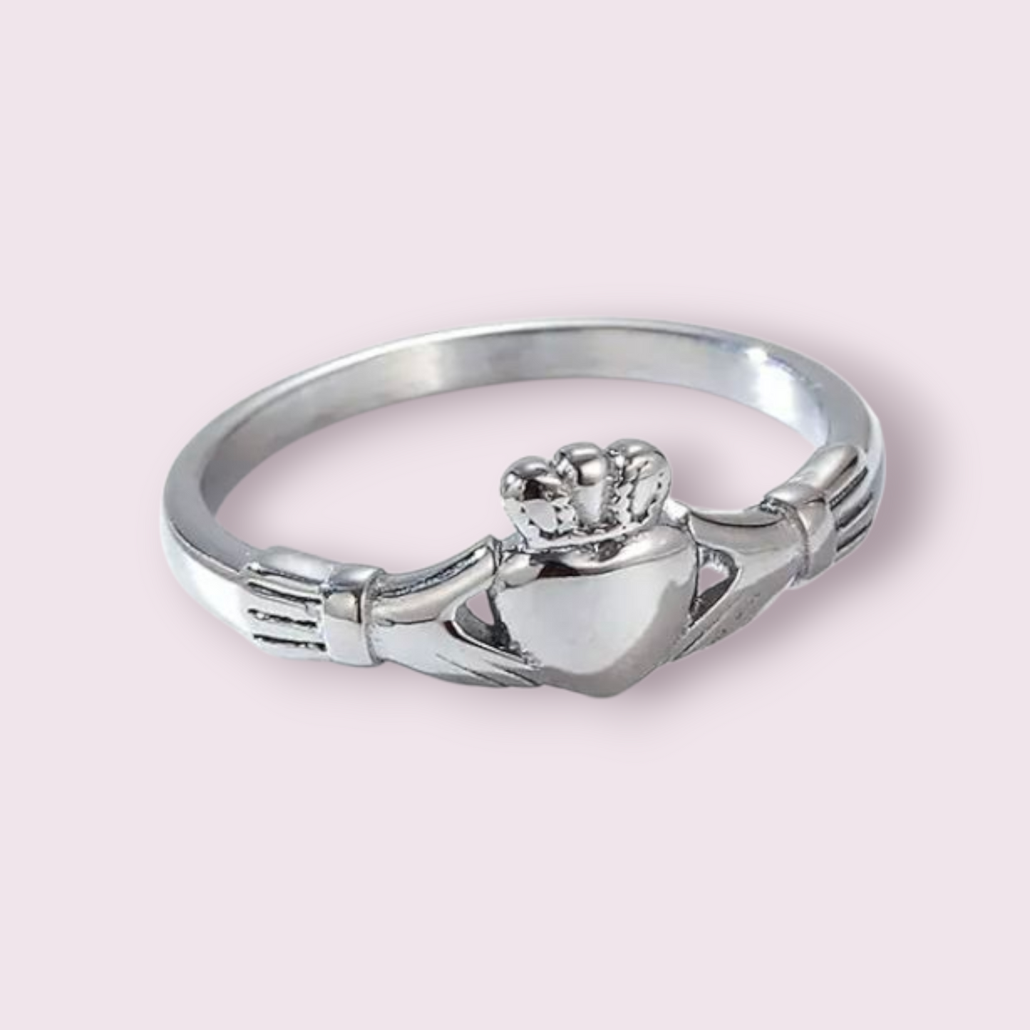 Dainty Claddagh Ring