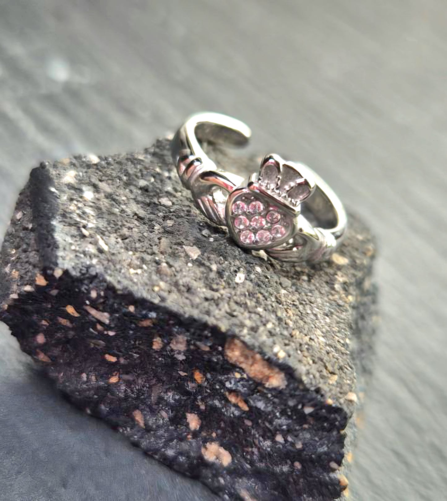 Adjustable Claddagh