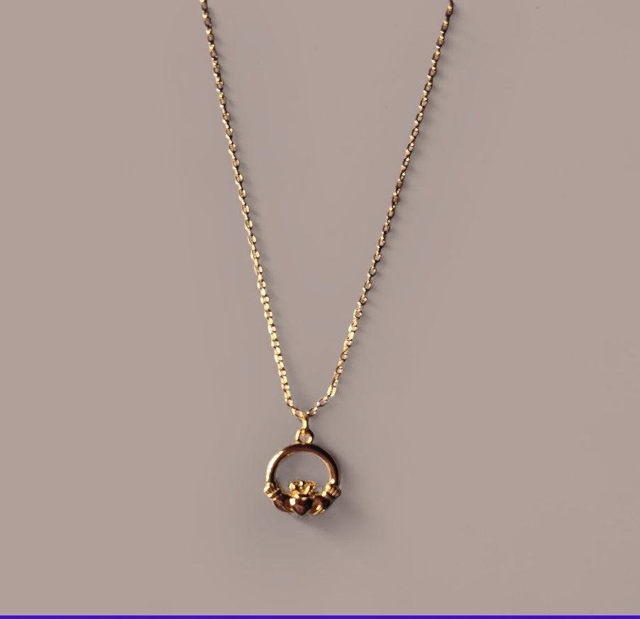 Sterling Silver Claddagh Necklace