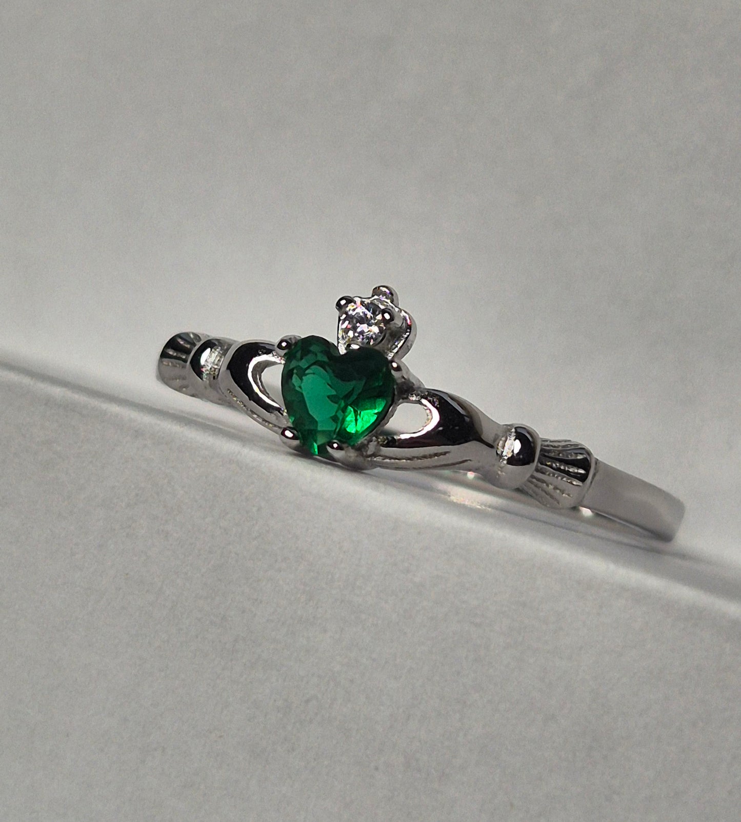 Emerald Claddagh Ring Sterling Silver