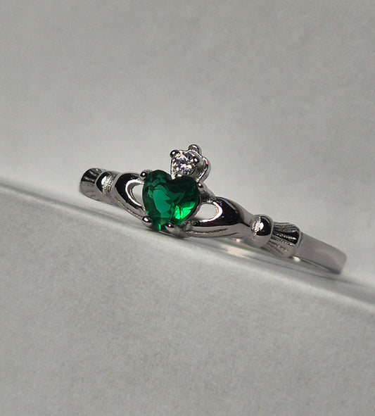 Emerald Claddagh Ring Sterling Silver