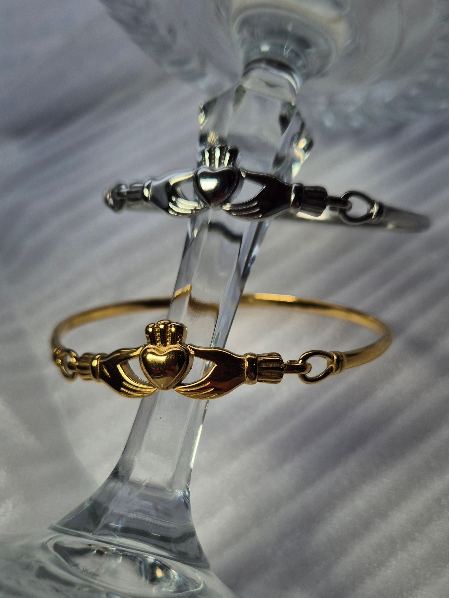 Claddagh Bangle