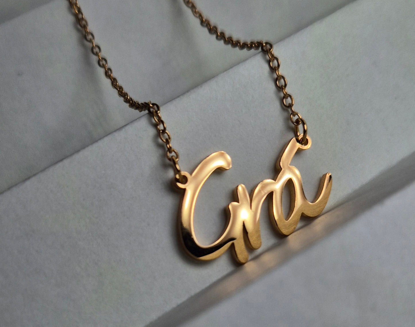 Grá Necklace (Love)