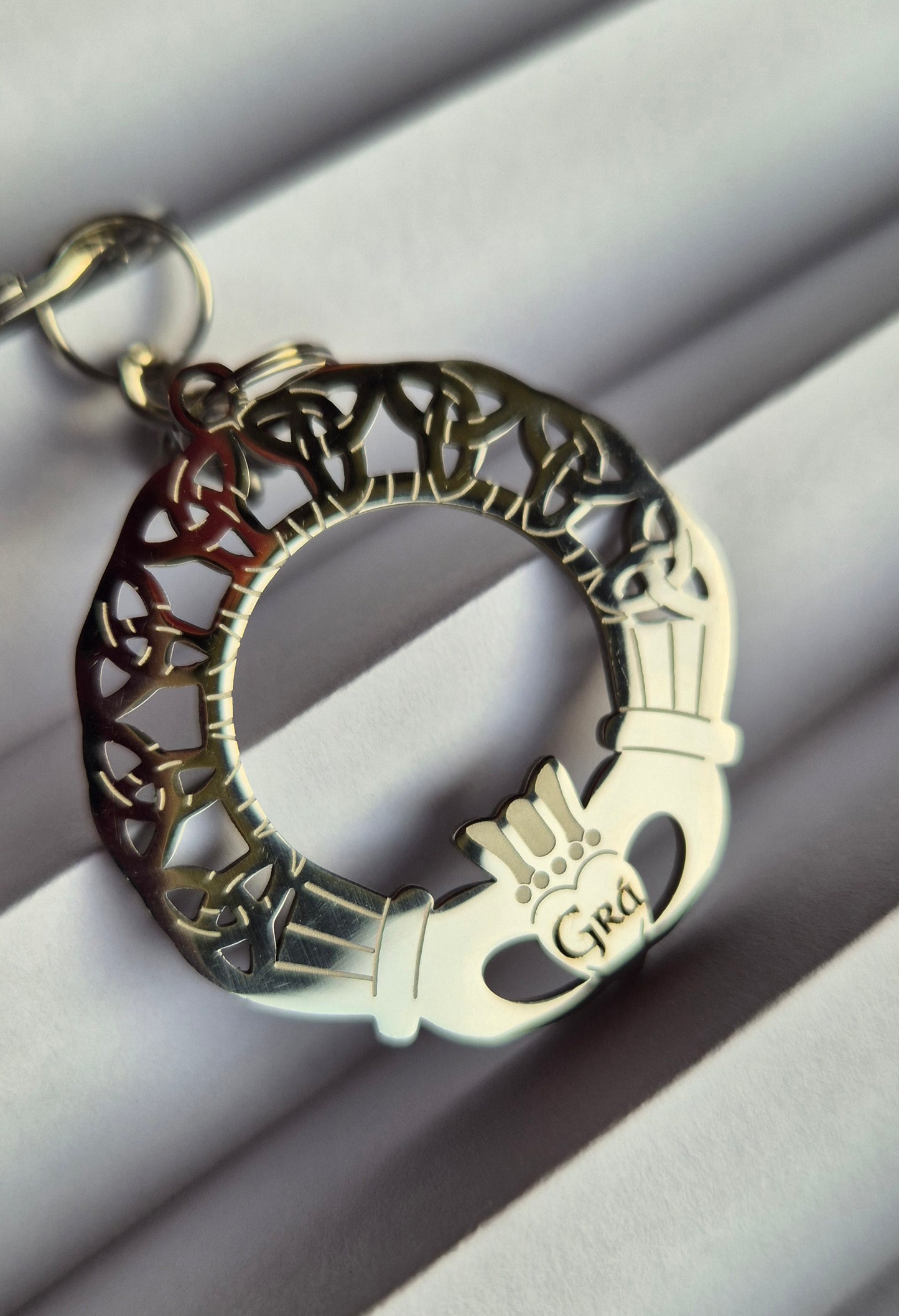 Claddagh Grá Keyring