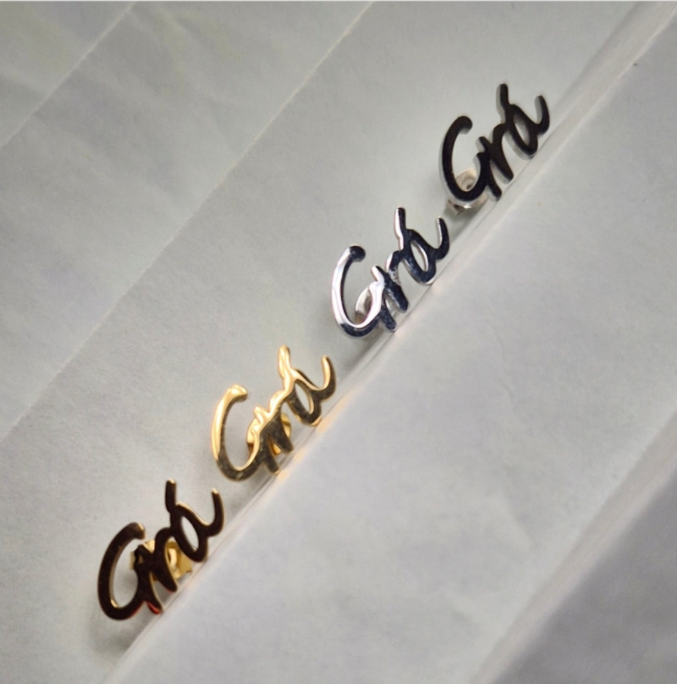 Grá Script Stud Earrings
